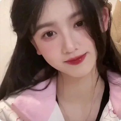 罗娜，阿齐姆的母亲